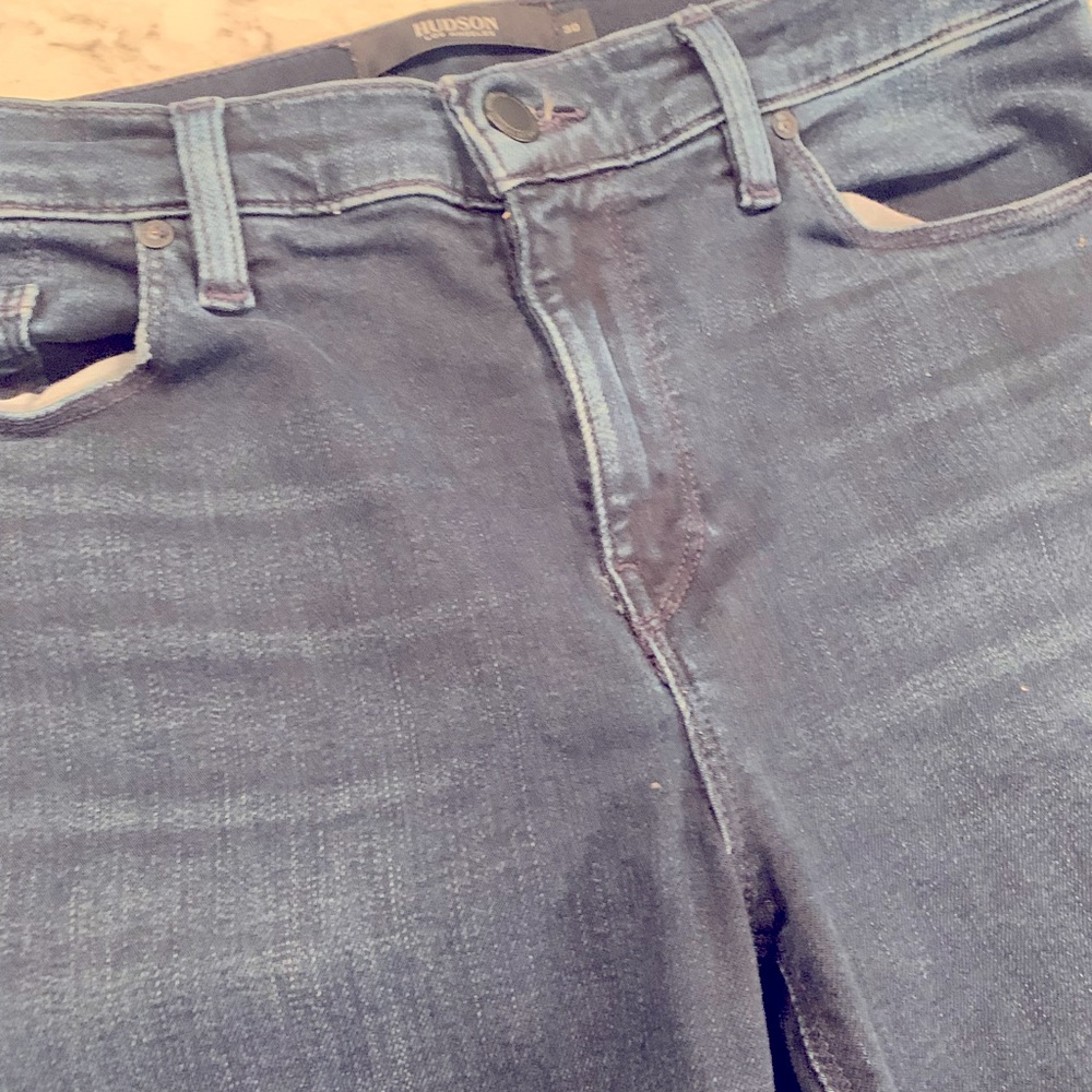 Hudson size 30 frayed hem skinny